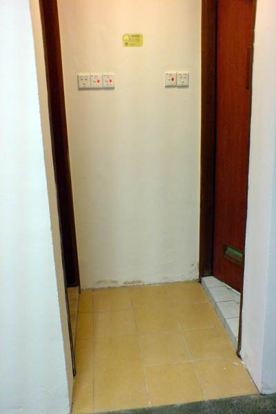 entrance to toilet at delta clubfitt gym img