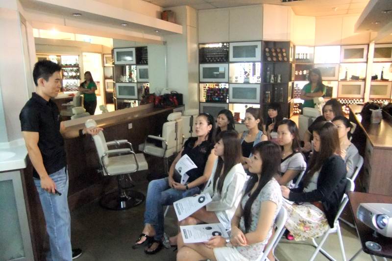 colour_analysis_workshop_singapore_img