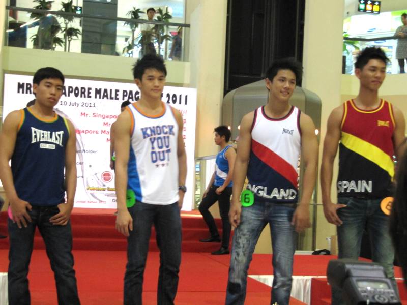 singapore_male_pageant_sporty_wear_img