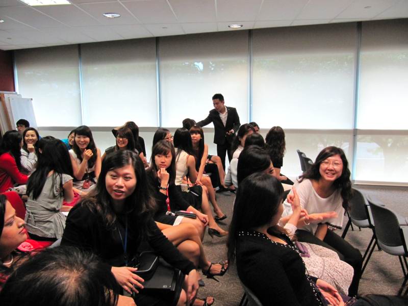 ibm_singapore_grooming_talk_img